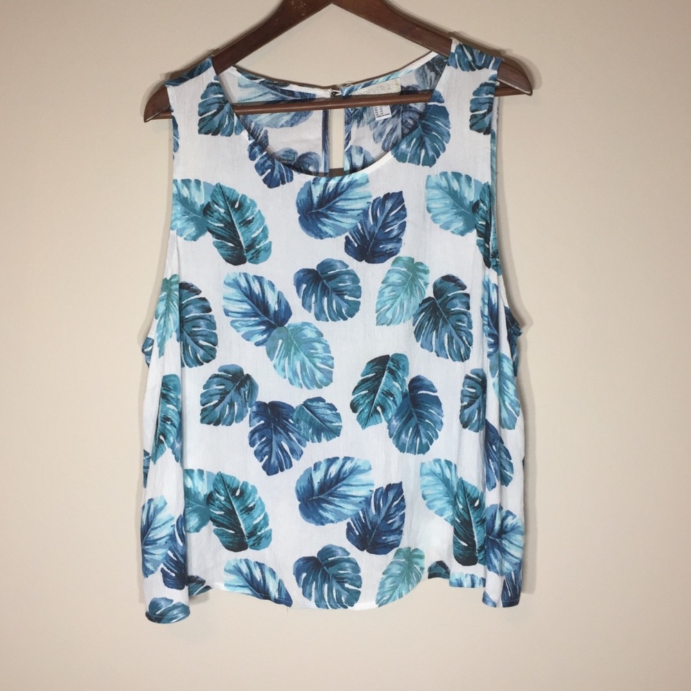 Tropical Leaf Plus Sized Tank